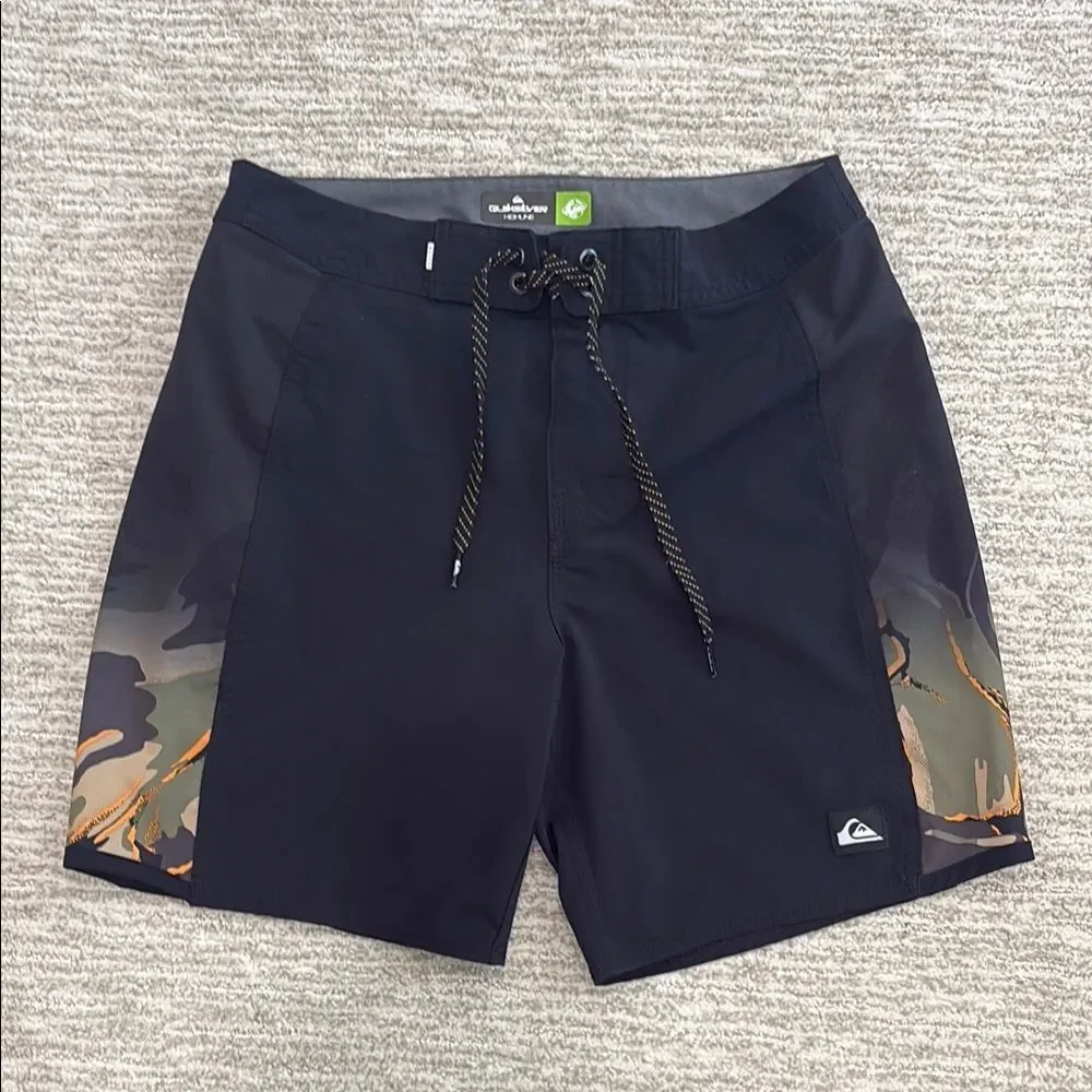 Quiksilver Highline Surfsilk Board Shorts Mens Size 28 Black Camo Side Panels